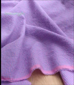 Темно-фиолетовая ткань в тонкую пузырчатую клетку, ткань для летней верхней одежды, ткань для шорт 